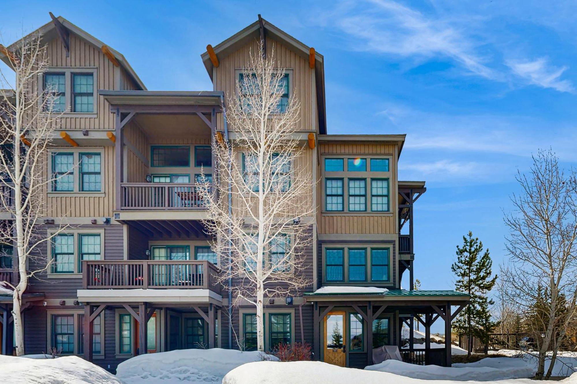 Bluebird Skies Granby Exterior photo