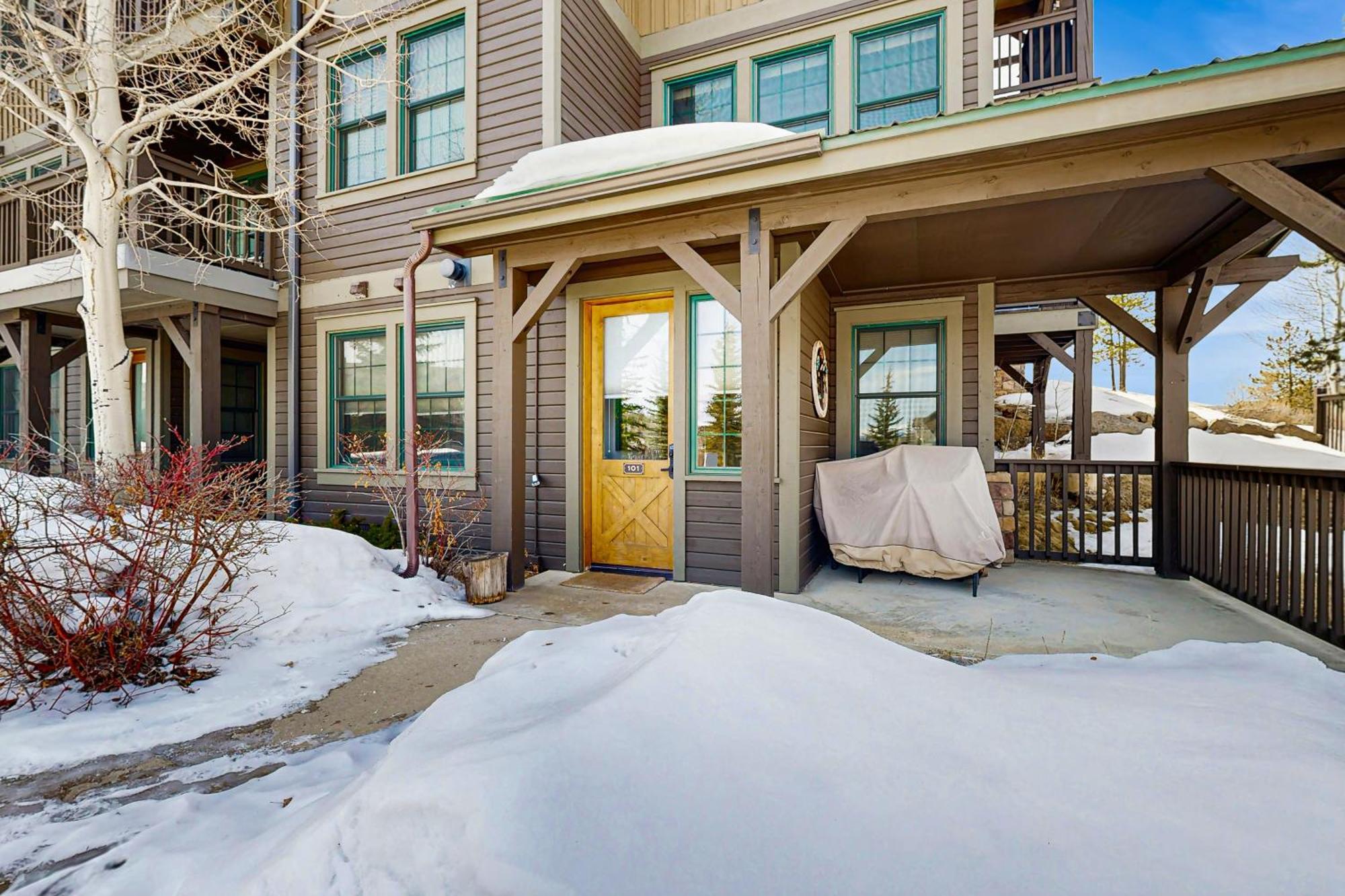 Bluebird Skies Granby Exterior photo